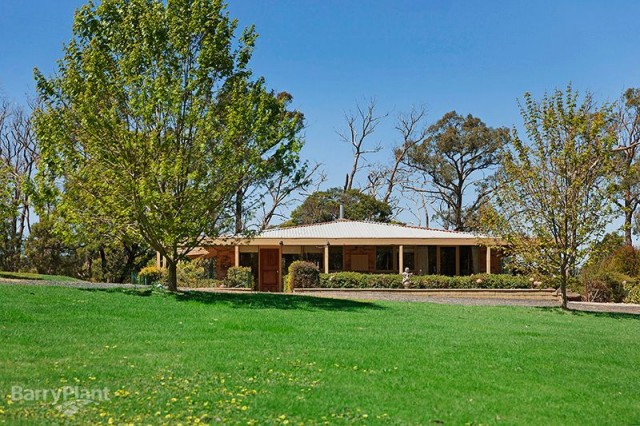 82 Baker Road, Harkaway, VIC 3806 - Thumbnail 1 - 22/05/2019