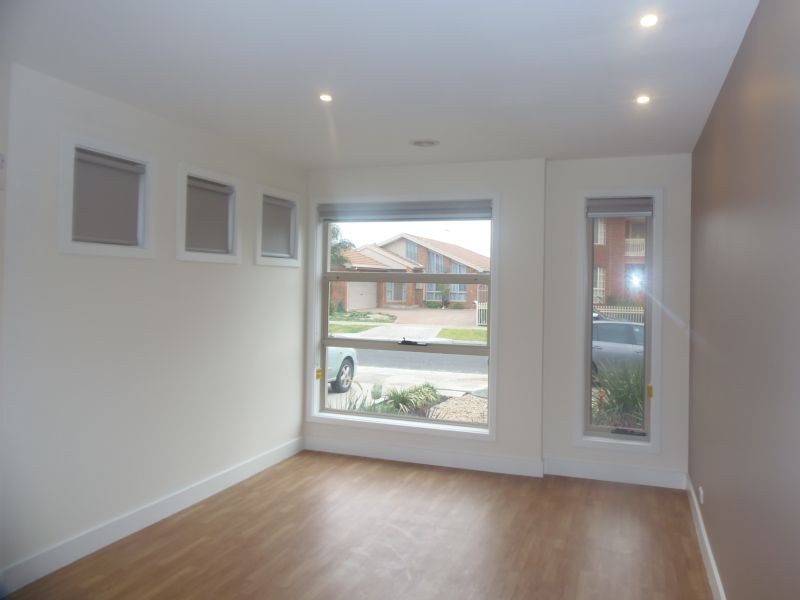 44 Leila Street, Deer Park, VIC 3023 - Thumbnail 2 - 22/05/2019