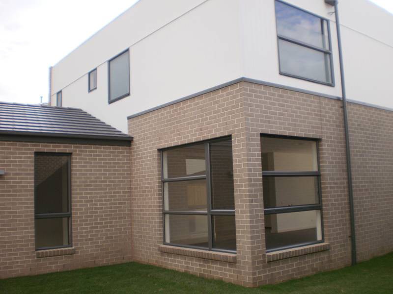 18 ASHBERG Drive, Waterways, VIC 3195 - Thumbnail 1 - 22/05/2019