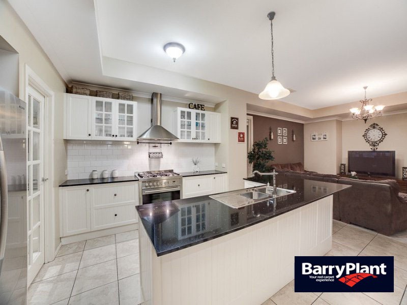 17 Premier Drive, Berwick, VIC 3806 - Thumbnail 1 - 22/05/2019