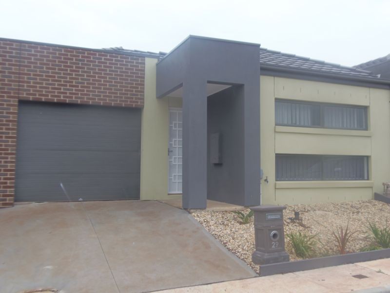 29/40 Mccubbin Way, Caroline Springs, VIC 3023 - Thumbnail 1 - 22/05/2019