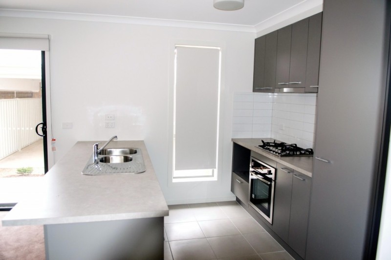 33 Venezia Promenade, Greenvale, VIC 3059 - Thumbnail 1 - 23/05/2019