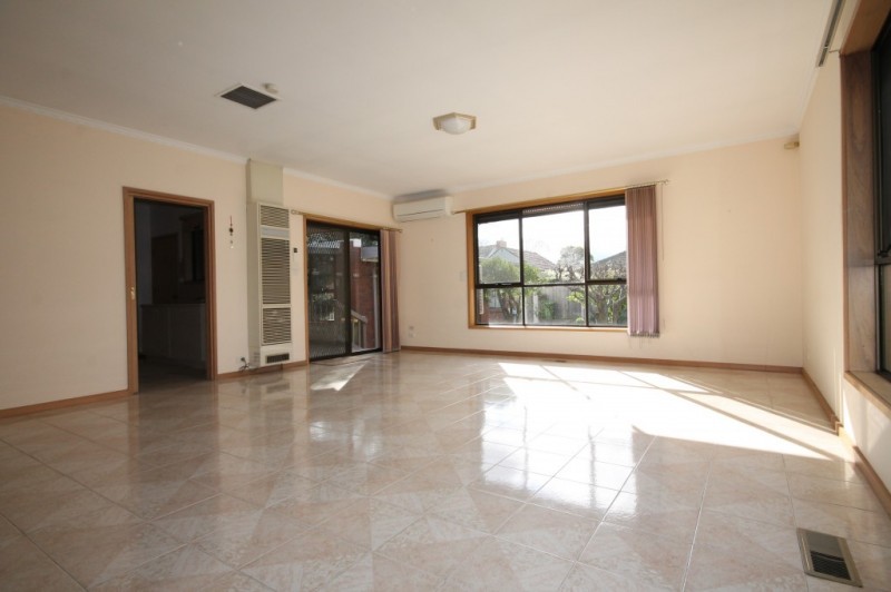 16 Cameron Street, Reservoir, VIC 3073 - Thumbnail 1 - 23/05/2019