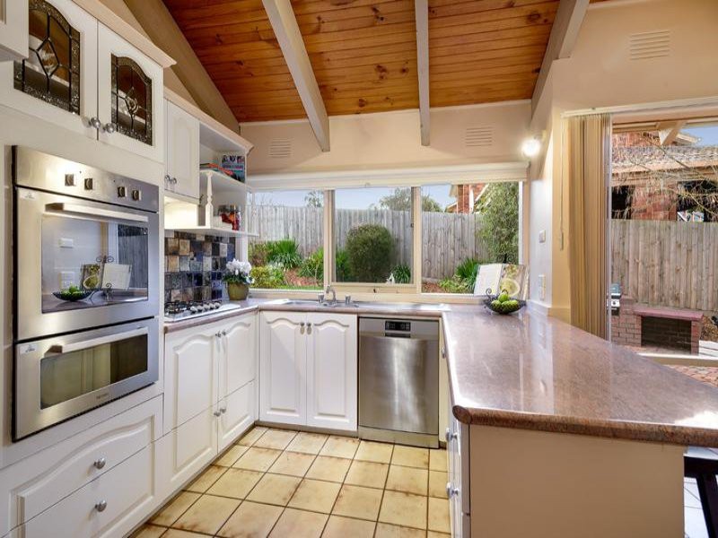 19 Devlaw Drive,, Doncaster East, VIC 3109 - Thumbnail 1 - 23/05/2019