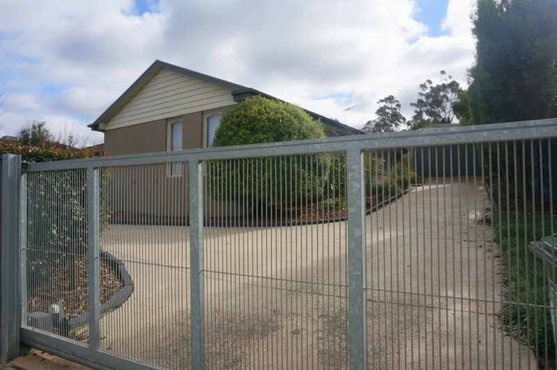 32 Vineyard Road, Sunbury, VIC 3429 - Thumbnail 2 - 23/05/2019