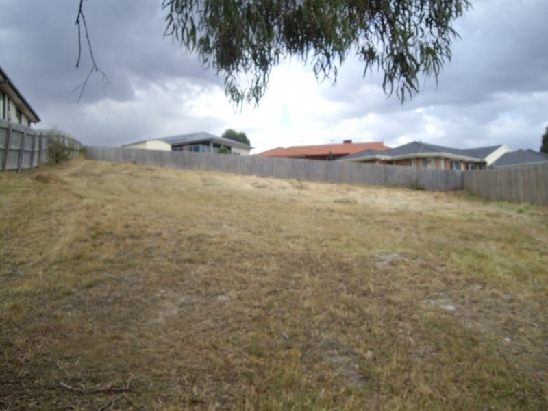 16 Justin Place, Pakenham, VIC 3810 - Thumbnail 1 - 20/05/2019