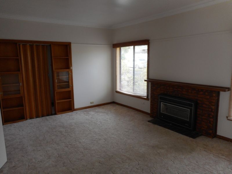 8 Maurice Avenue, Ringwood, VIC 3134 - Thumbnail 2 - 23/05/2019