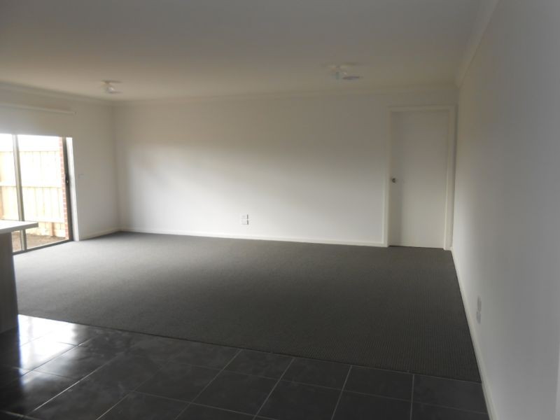 26 Hatfield Drive, Mernda, VIC 3754 - Thumbnail 2 - 23/05/2019