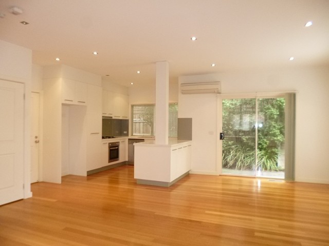 1/10 Kendall Street, Essendon, VIC 3040 - Thumbnail 1 - 23/05/2019