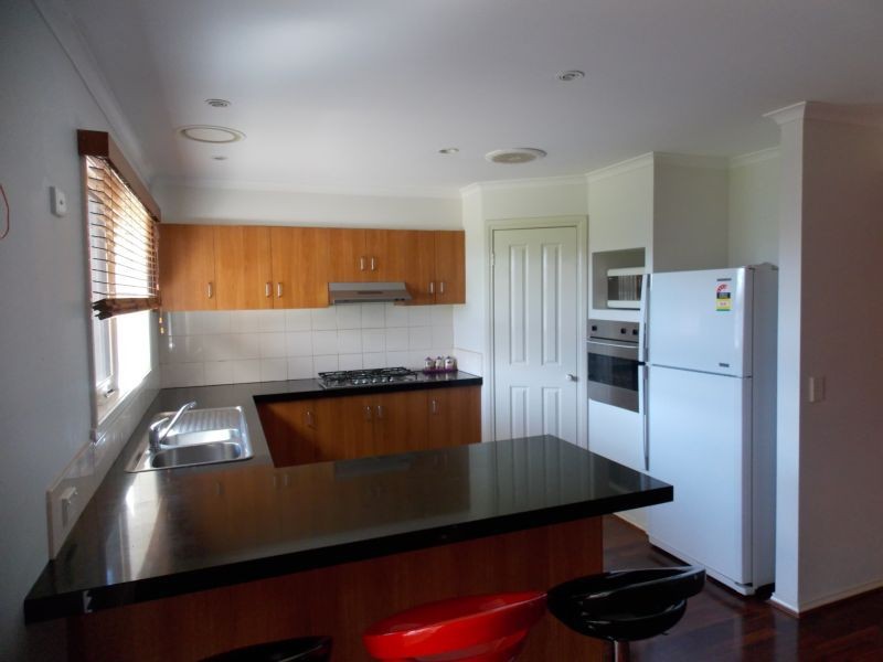 19 Watervale Boulevard, Taylors Hill, VIC 3037 - Thumbnail 1 - 23/05/2019