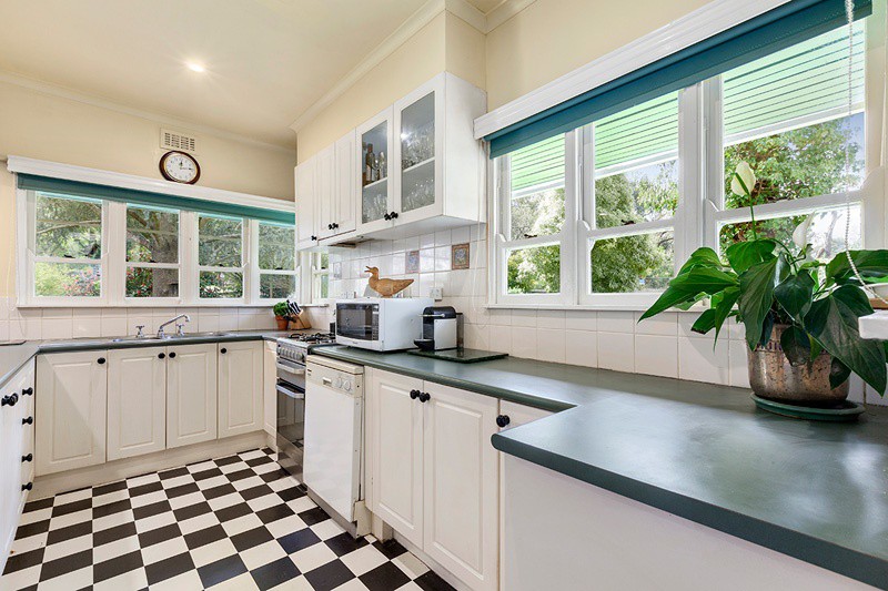 42 Lake RoadBlackburn, VIC 3130, Blackburn - Thumbnail 3
