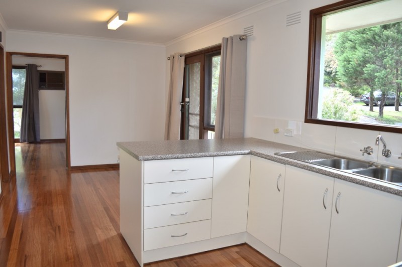 1/70 Sackville Street, Montmorency, VIC 3094 - Thumbnail 2 - 23/05/2019