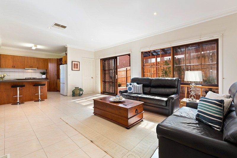 1/63 Hampshire RoadDoncaster, VIC 3108, Doncaster - Thumbnail 3