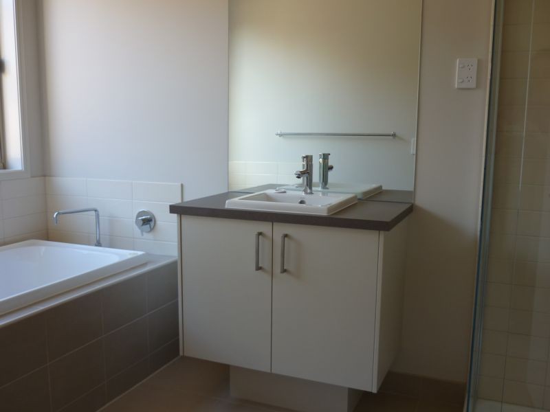 18 Inshore Drive, Torquay, VIC 3228 - Thumbnail 2 - 23/05/2019