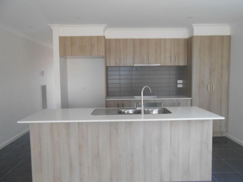 6 Clancy Way, Doreen, VIC 3754 - Thumbnail 1 - 23/05/2019