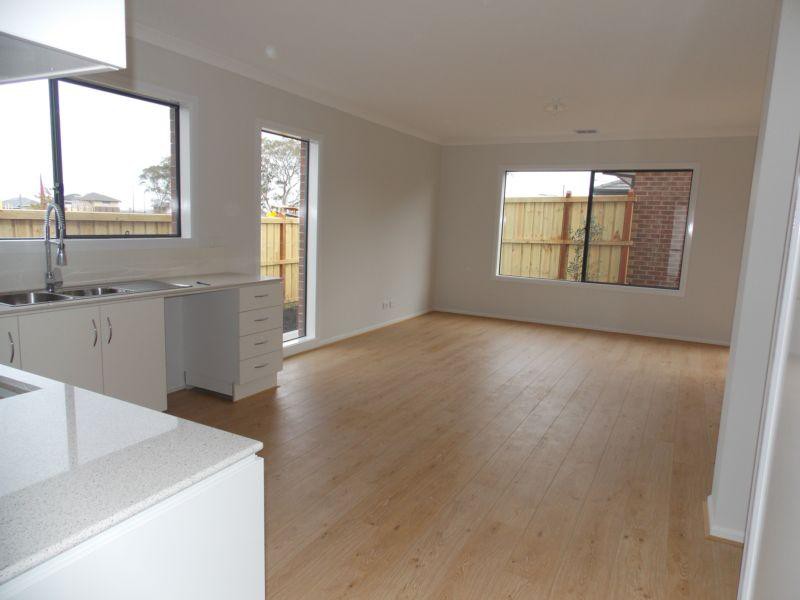 68 Aspire Boulevard, PLUMPTON Boulevard, Hillside, VIC 3037 - Thumbnail 2 - 23/05/2019