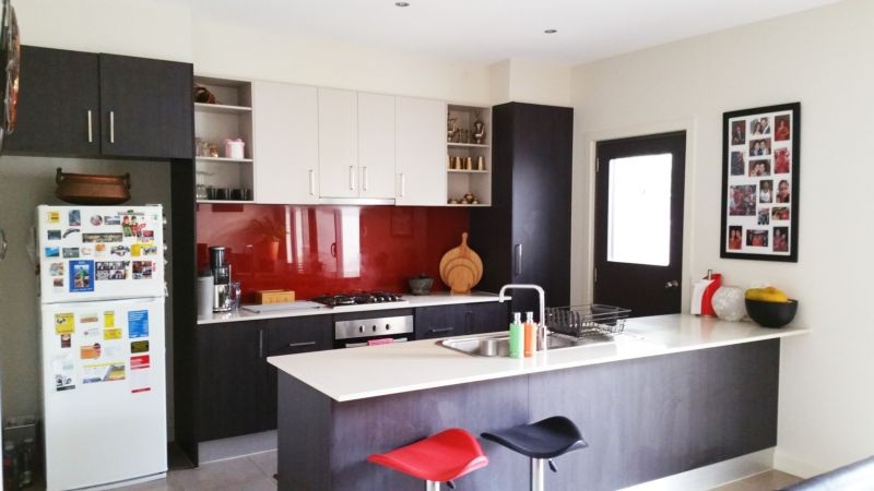 50 Commercial Road, Caroline Springs, VIC 3023 - Thumbnail 2 - 23/05/2019