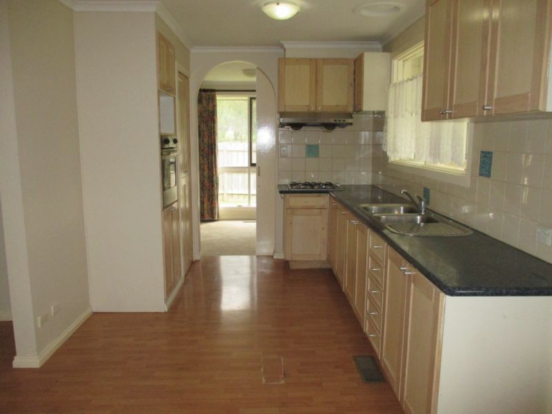 39 Old Orchard Drive, Wantirna South, VIC 3152 - Thumbnail 1 - 23/05/2019