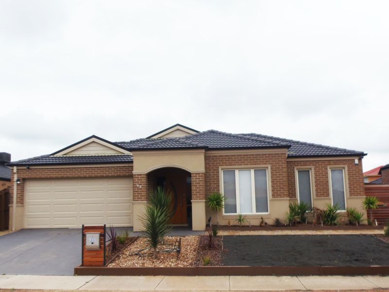 33 Birchgrove Way, Taylors Hill, VIC 3037 - Thumbnail 1 - 23/05/2019