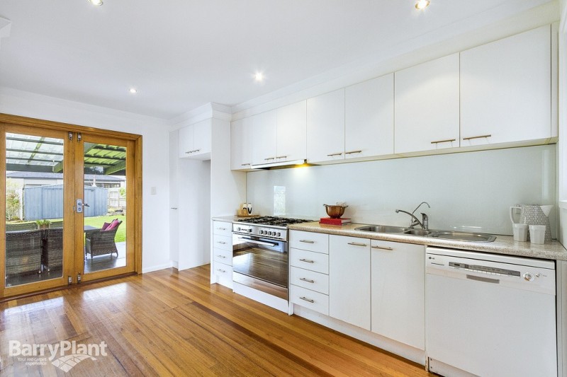 55 Sylphide Way, Wantirna South, VIC 3152 - Thumbnail 2 - 23/05/2019