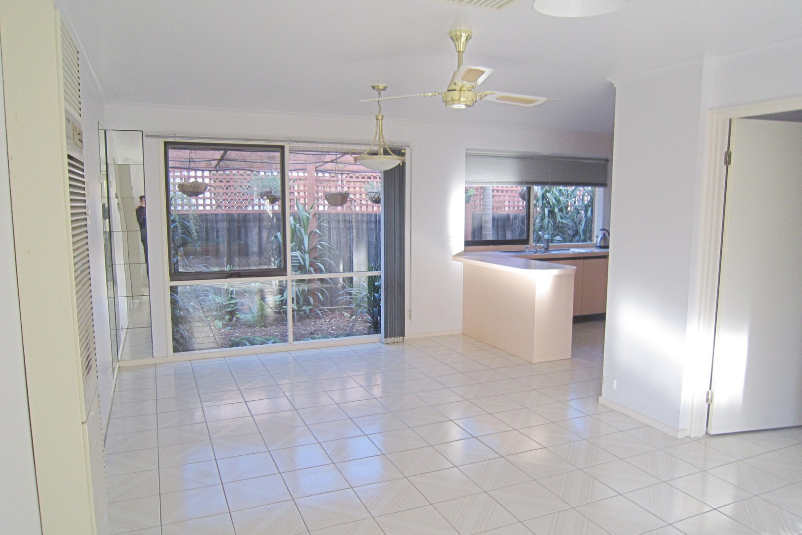 14 Farnborough Avenue, Craigieburn, VIC 3064 - Thumbnail 2 - 22/05/2019