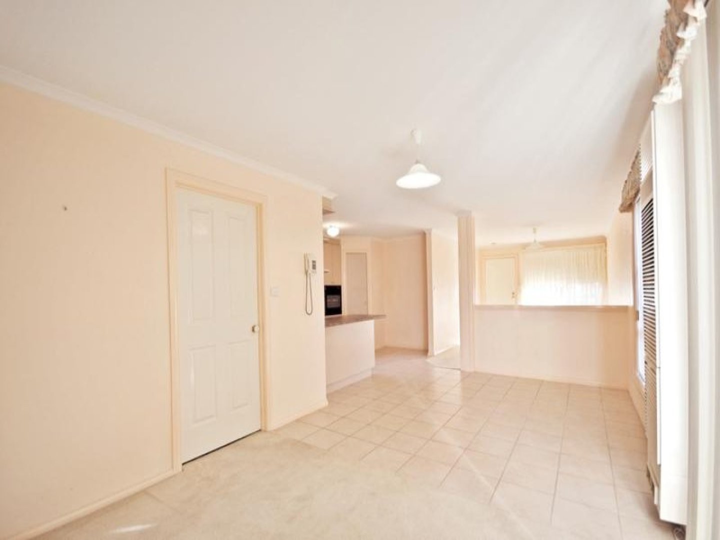 207 Community Hub, Hillside, VIC 3037 - Thumbnail 2 - 16/10/2012