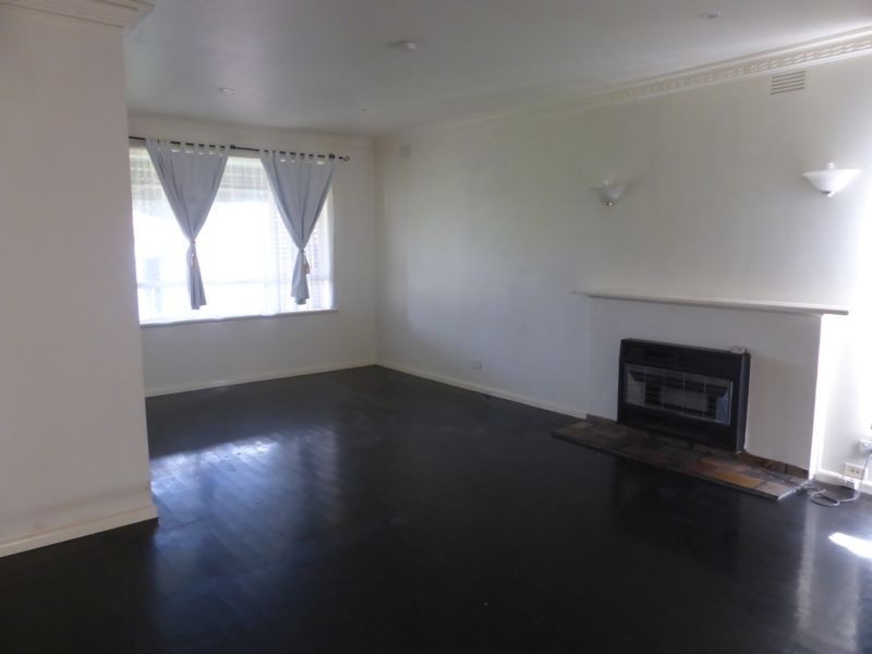 13 Kingsley Grove, Mount Waverley, VIC 3149 - Thumbnail 1 - 22/05/2019