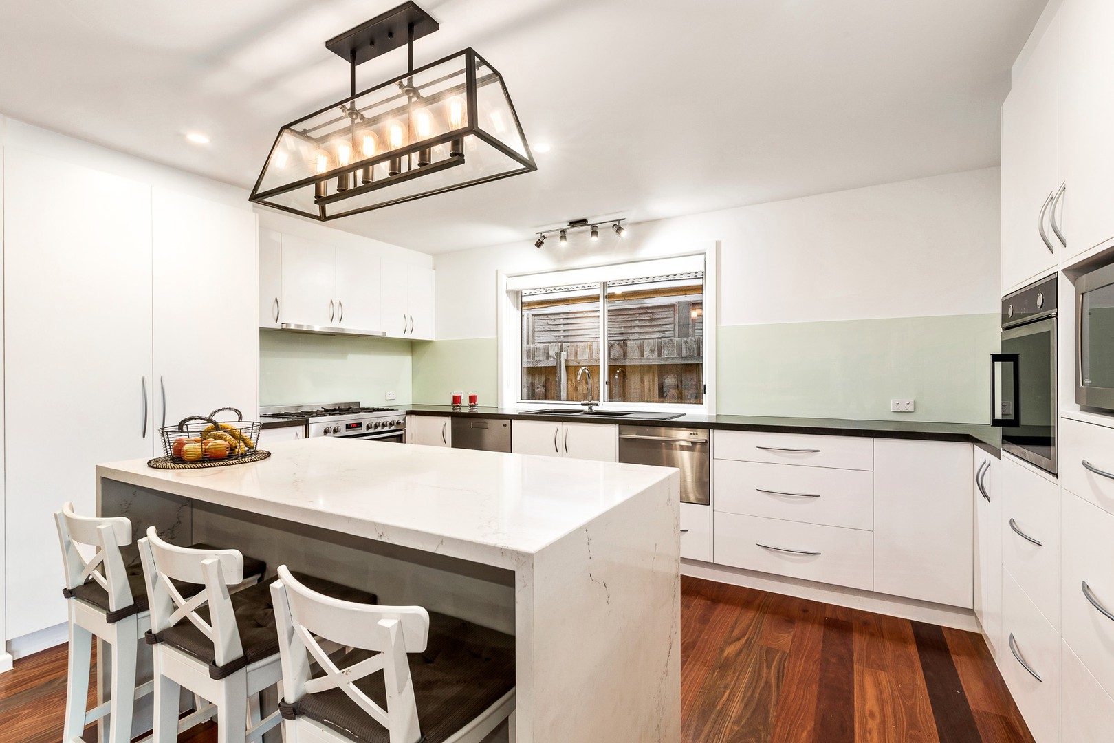 58 Barter CrescentForest Hill, VIC 3131, Forest Hill - Thumbnail 4