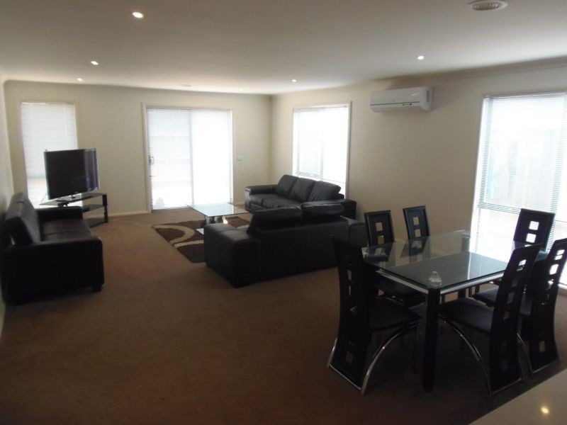 17 Belleville Close, Burnside Heights, VIC 3023 - Thumbnail 2 - 23/05/2019