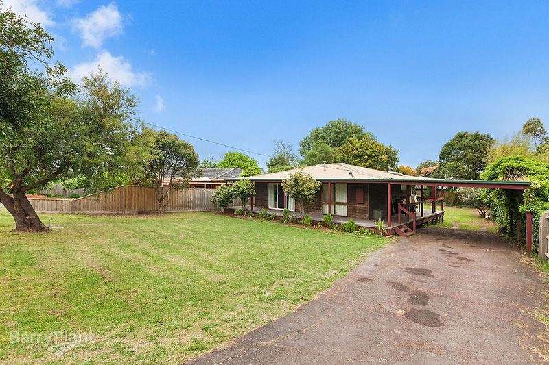 8 Lyle Avenue, Beaconsfield, VIC 3807 - Thumbnail 2 - 20/05/2019