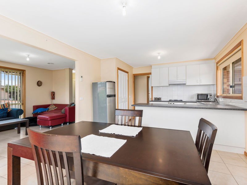 98 Knightsbridge Avenue, Altona Meadows, VIC 3028 - Thumbnail 2 - 20/05/2019