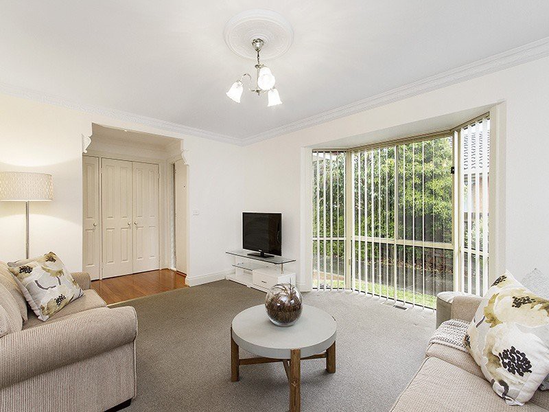 1/3 Glen Road, Glen Waverley, VIC 3150 - Thumbnail 1 - 23/05/2019