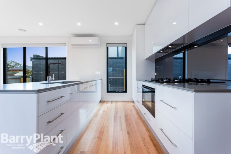 1/6 Acacia Avenue, Seaholme, VIC 3018 - Thumbnail 2 - 20/05/2019