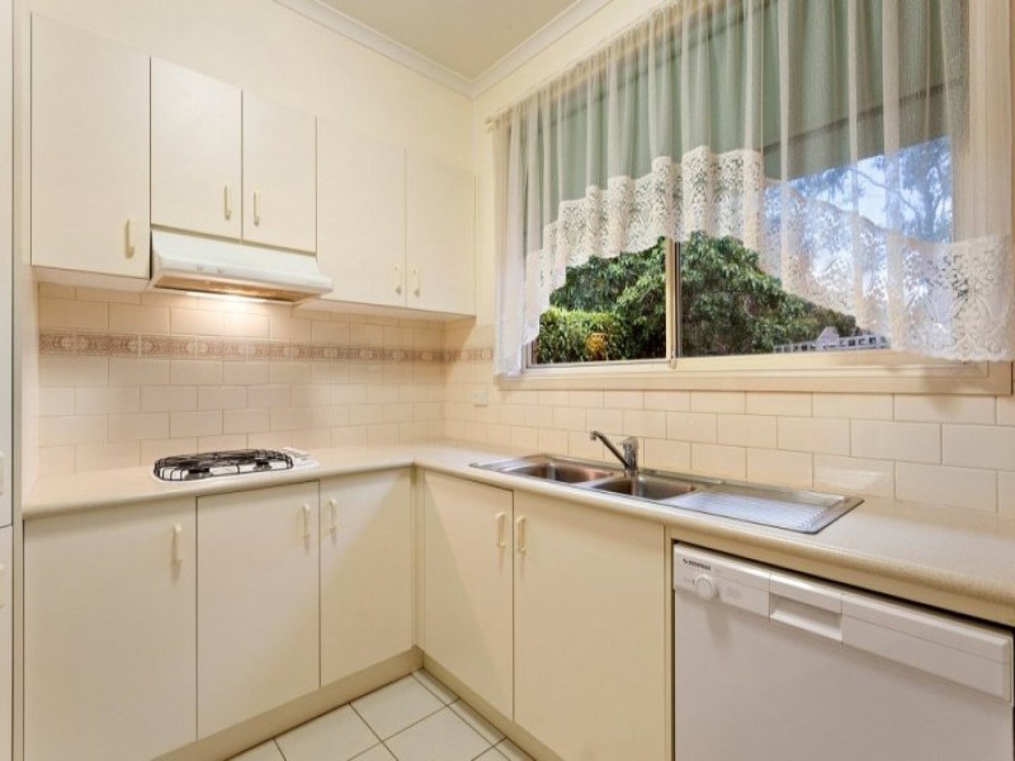 21 Sandra StreetForest Hill, VIC 3131, Forest Hill - Thumbnail 5