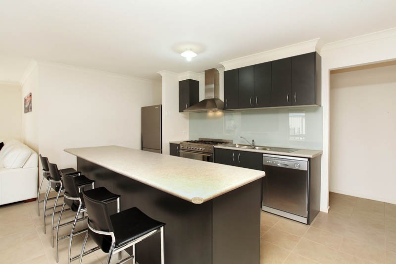 4 Whitechapel Way, Sunbury, VIC 3429 - Thumbnail 2 - 23/05/2019