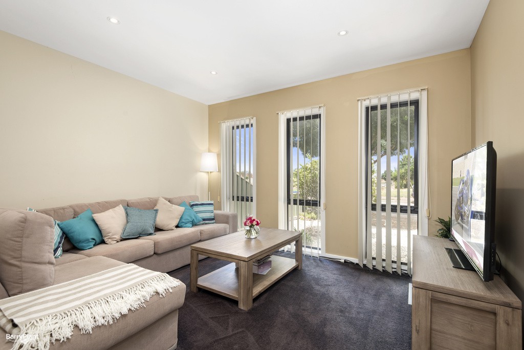 4 Friar Park Place, Point Cook, VIC 3030 - Thumbnail 1 - 20/05/2019