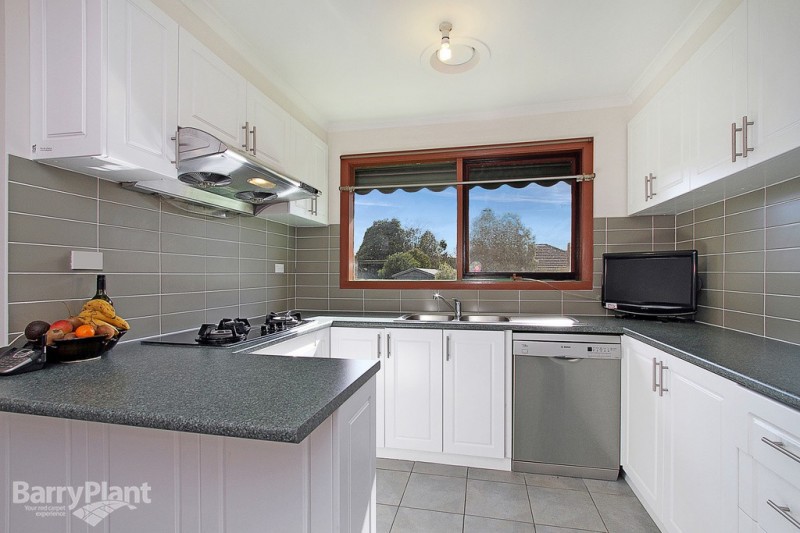 7 MARLBOROUGH Road, Bayswater, VIC 3153 - Thumbnail 2 - 23/05/2019