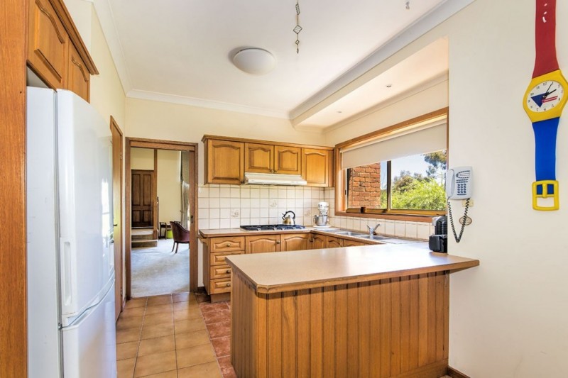 54 Hillingdon Drive, Diamond Creek, VIC 3089 - Thumbnail 2 - 20/05/2019