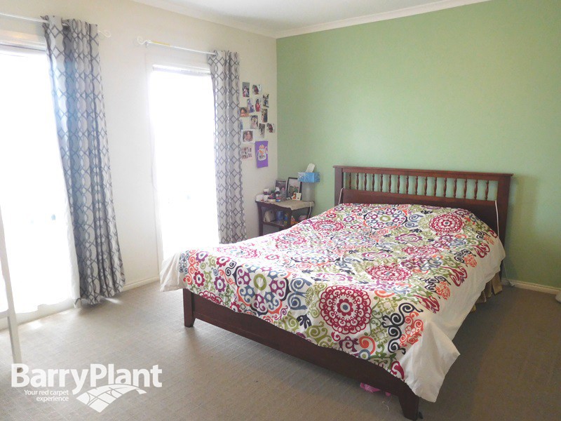 371 Ormond Road, Narre Warren South, VIC 3805 - Thumbnail 2 - 23/05/2019