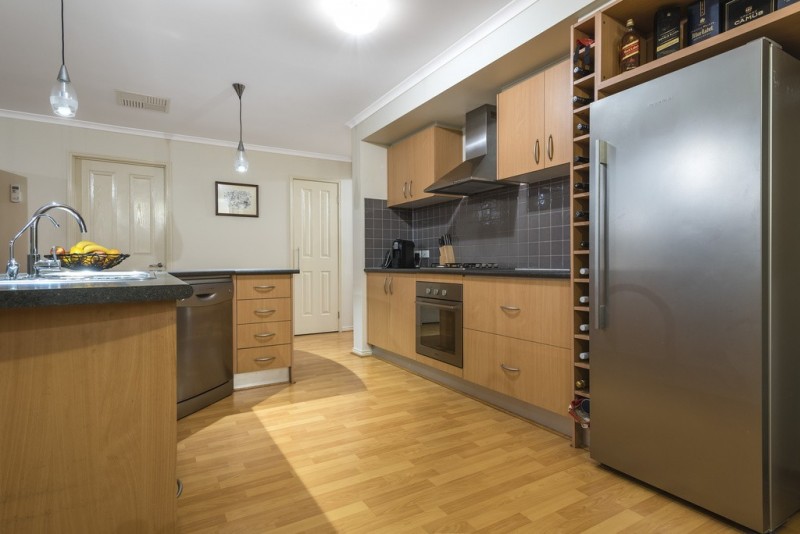 11 Malbec Court, Sunbury, VIC 3429 - Thumbnail 2 - 20/05/2019