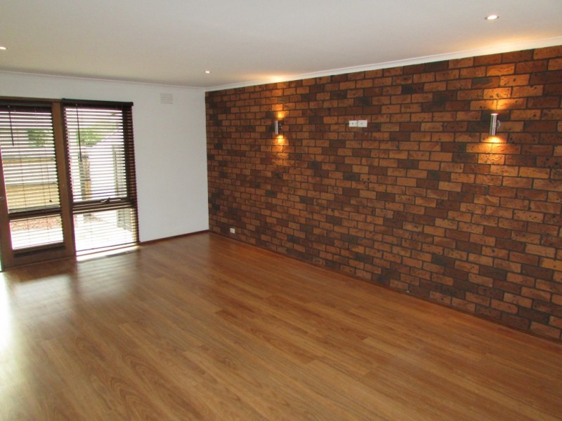 8 Banksia Court, Frankston South, VIC 3199 - Thumbnail 2 - 23/05/2019