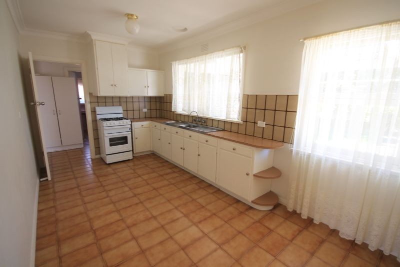 77 Messmate Street, Lalor, VIC 3075 - Thumbnail 1 - 23/05/2019