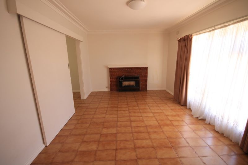 77 Messmate Street, Lalor, VIC 3075 - Thumbnail 2 - 23/05/2019