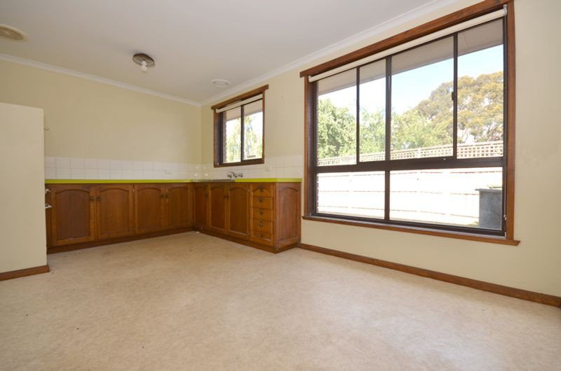 3/41 Longley Street, Alfredton, VIC 3350 - Thumbnail 2 - 23/05/2019