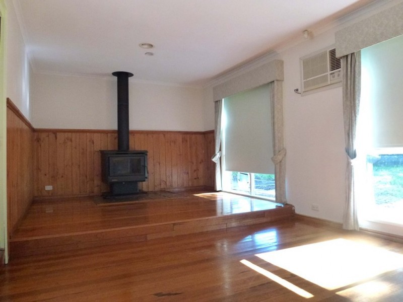 19 La Perouse Close, Sunbury, VIC 3429 - Thumbnail 2 - 23/05/2019