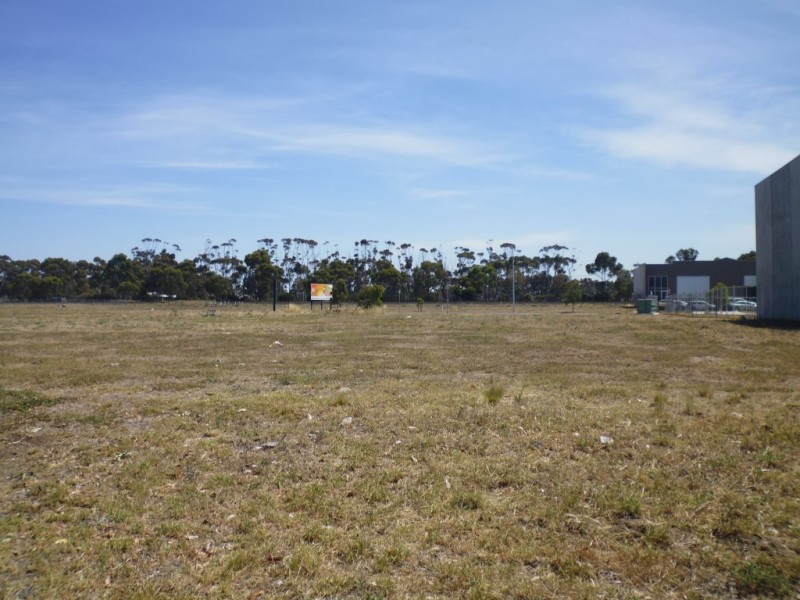 115 Radnor Drive, Deer Park, VIC 3023 - Thumbnail 2 - 20/05/2019