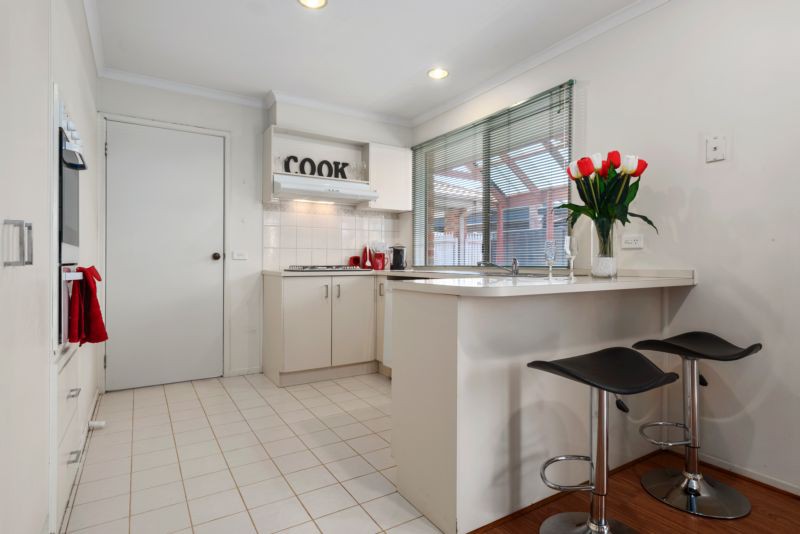 6 Scotch Court, Sunbury, VIC 3429 - Thumbnail 2 - 20/05/2019