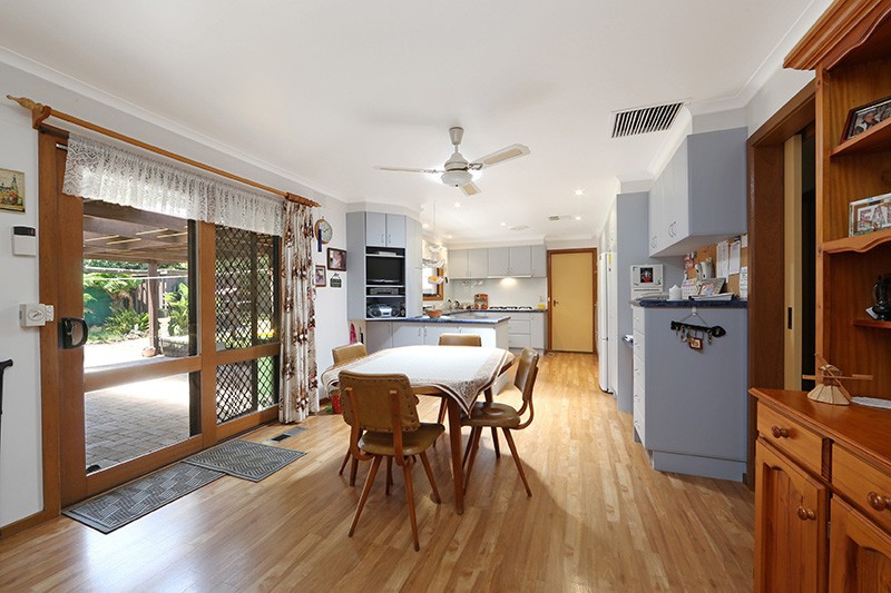 42 Goulburn Drive, Rowville, VIC 3178 - Thumbnail 2 - 20/05/2019