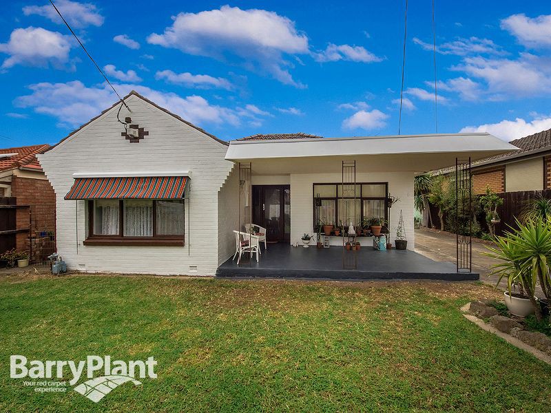 6 Marsden Cres, St Albans, VIC 3021 - Thumbnail 1 - 23/05/2019