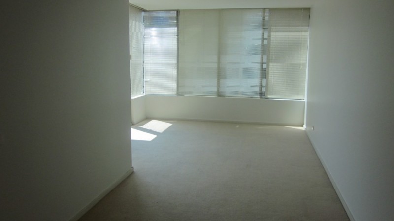 615/60 Siddeley Street, Docklands, VIC 3008 - Thumbnail 2 - 23/05/2019